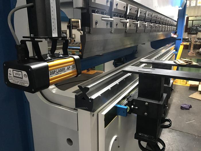 Italy 6 Axis cnc synchro pressbrake 4m sheet metal bending DSP MCS Laser safety guarding