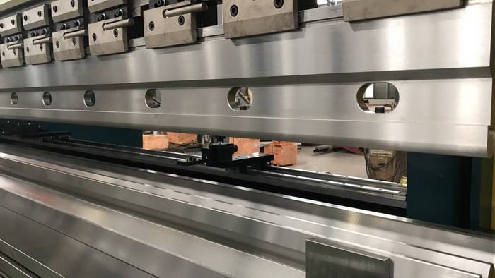 AHYW Yawei 400T4M CNC metal bending machine R17 bumping tools