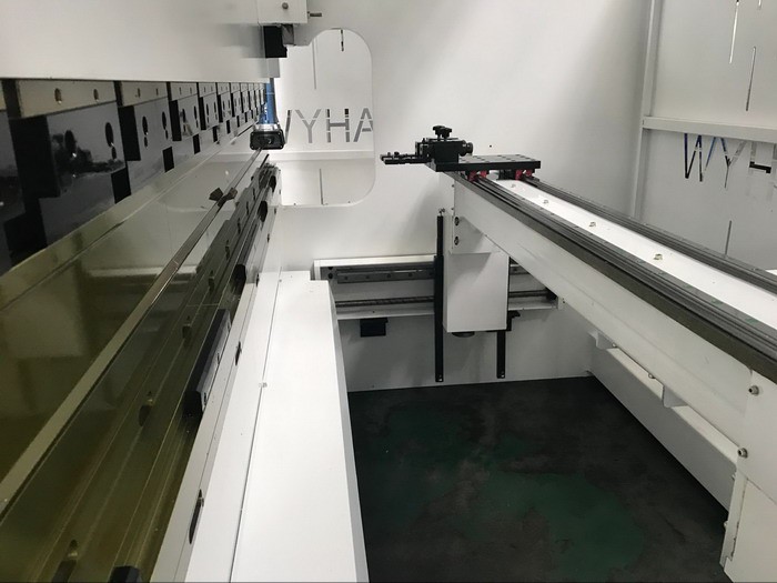 DUal linear gudie for cnc pressbrake finger stops moving