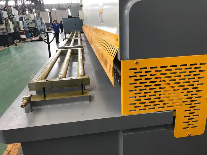 front sheet support rollers for China Yawei 6m HGS sheet metal guillotine china suppliers