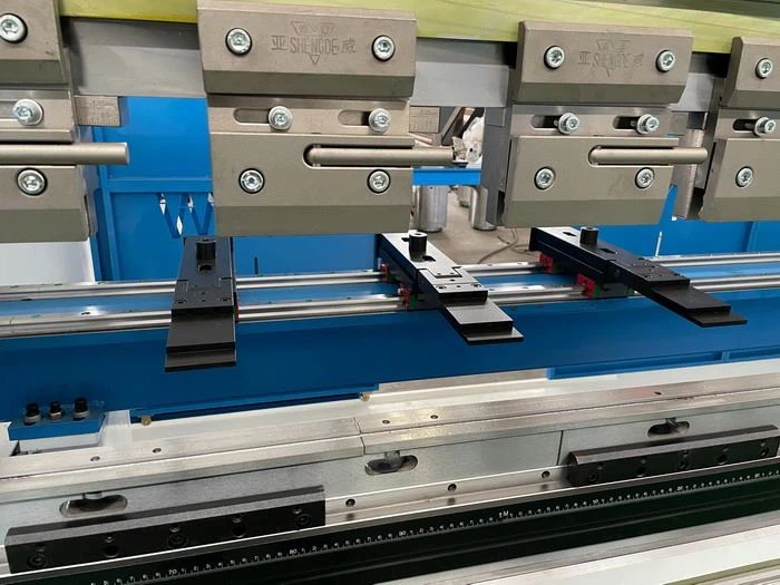 Amada promecam quick released clamps AHYW YAWEI 250T4M CNC BENDING MACHINE DA53T